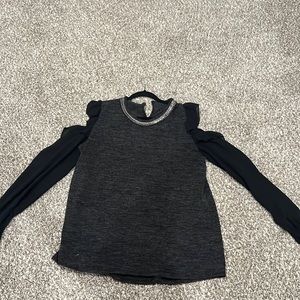 Never worn Maurice’s shoulder cut out top